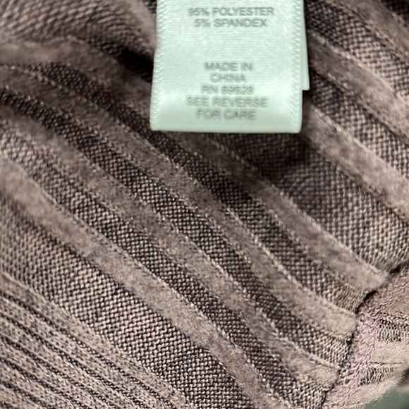 LOGO women’s top with pockets. New - Picture 4 of 4